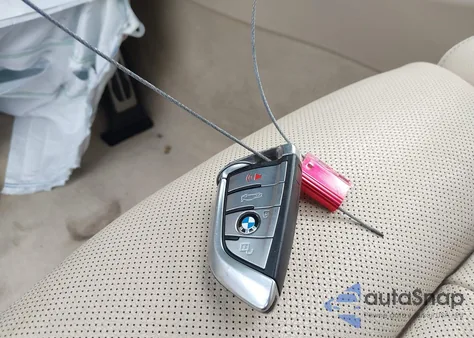 2020 BMW 740I из США, поврежденный, VIN WBA7T2C0XLCD68380